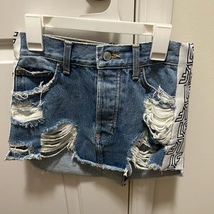 LF skirt